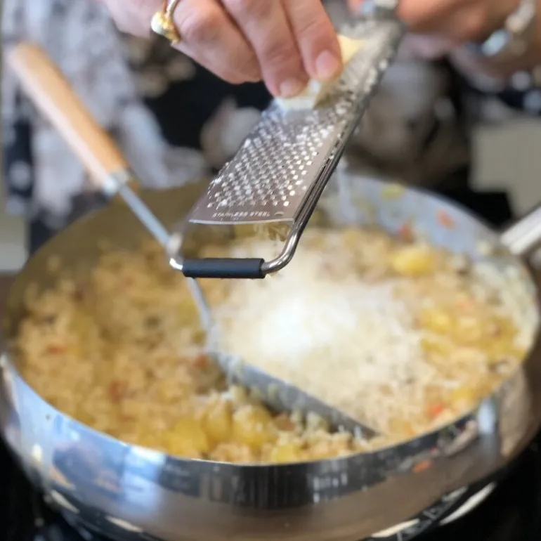 Heirol Steely grater, fine, 37 cm