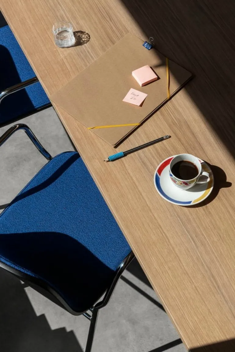 Hem Alle table, 250 x 90 cm, oak