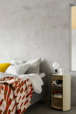 Hem Hide pedestal, ivory