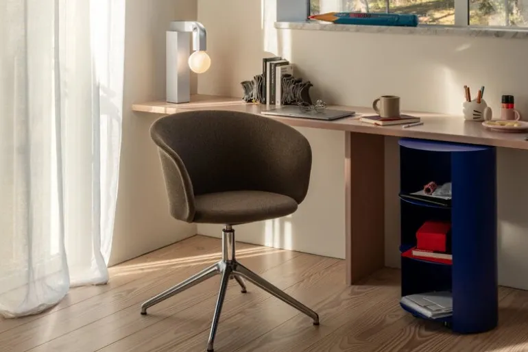 Hem Hide pedestal, ultramarine