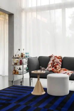 Hem Kumo 2-seater sofa with armrests, Graphite