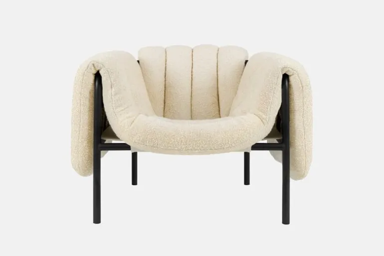 Hem Puffy lounge chair, eggshell boucle - black grey steel