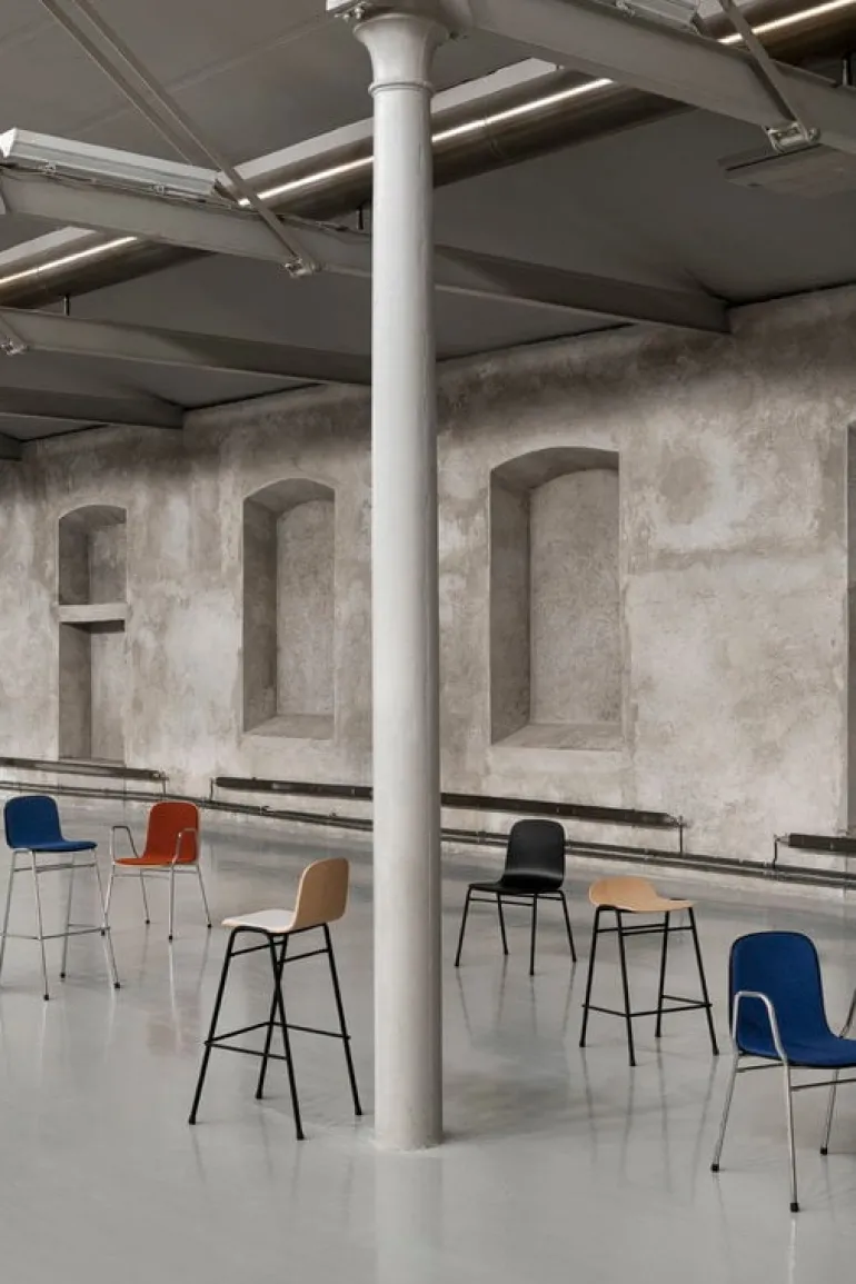 Hem Touchwood chair, black - black steel