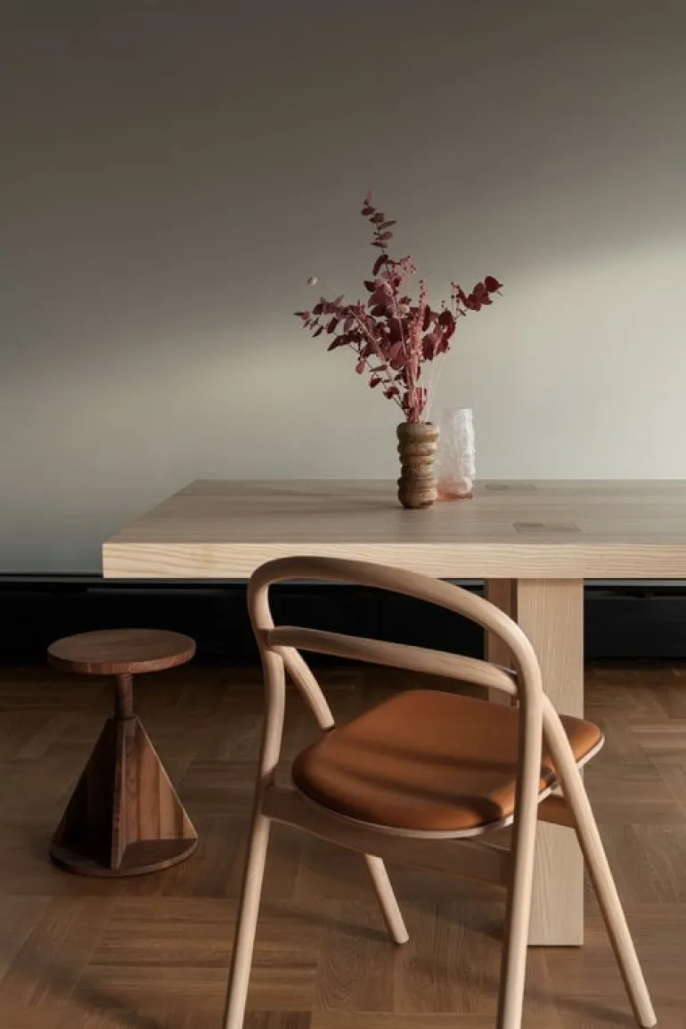 Hem Udon chair, natural beech - cognac leather