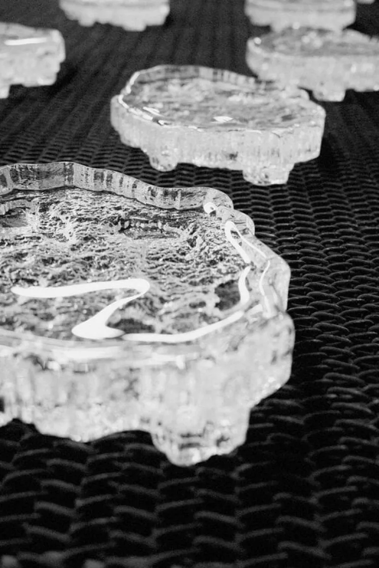 Iittala Ice platter art piece, 260 x 35 mm, clear