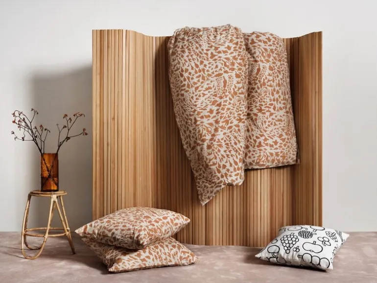 Iittala OTC Frutta cushion cover, 47 x 47 cm, black - white