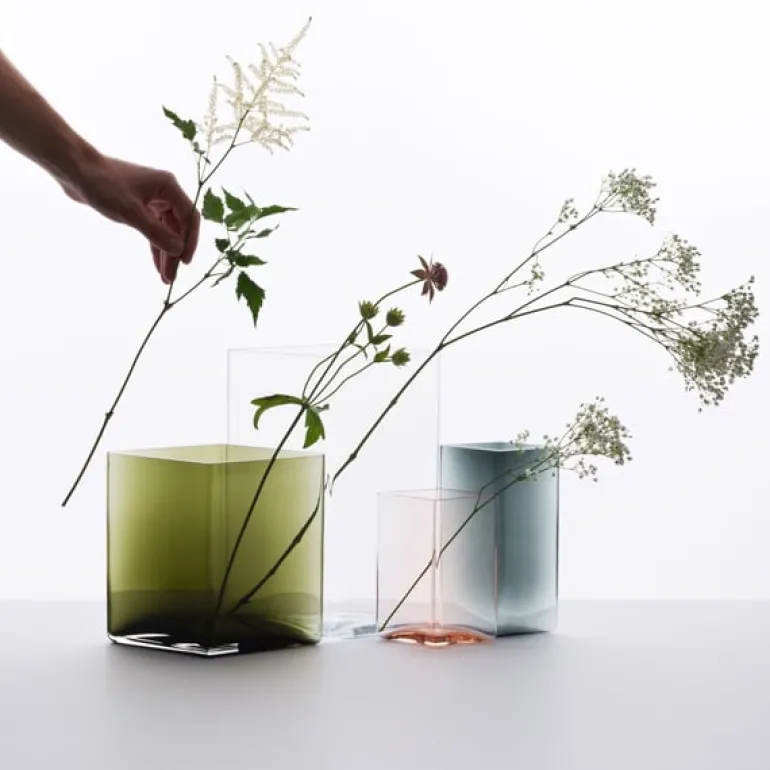 Iittala Ruutu vase, 115 x 140 mm, cranberry