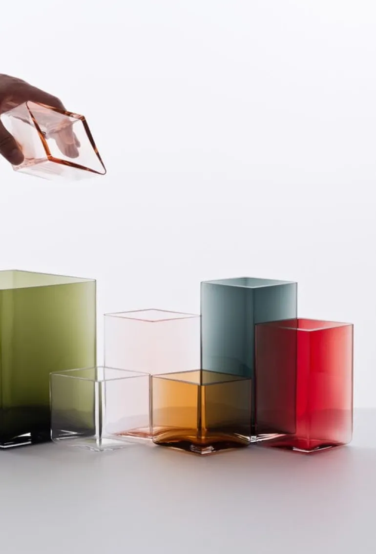 Iittala Ruutu vase, 115 x 140 mm, cranberry