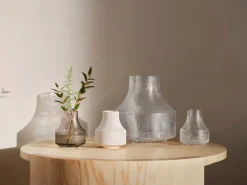Iittala Ultima Thule glass vase, 82 x 97 mm, linen