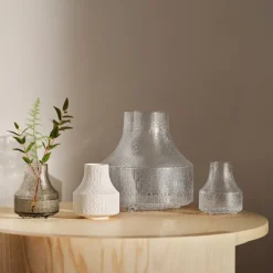 Iittala Ultima Thule glass vase, 82 x 97 mm, linen
