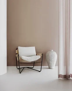 Interface Bug armchair, low, natural leather Harness - Story 102