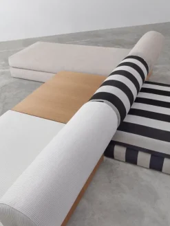 Interface Lollipop daybed, right