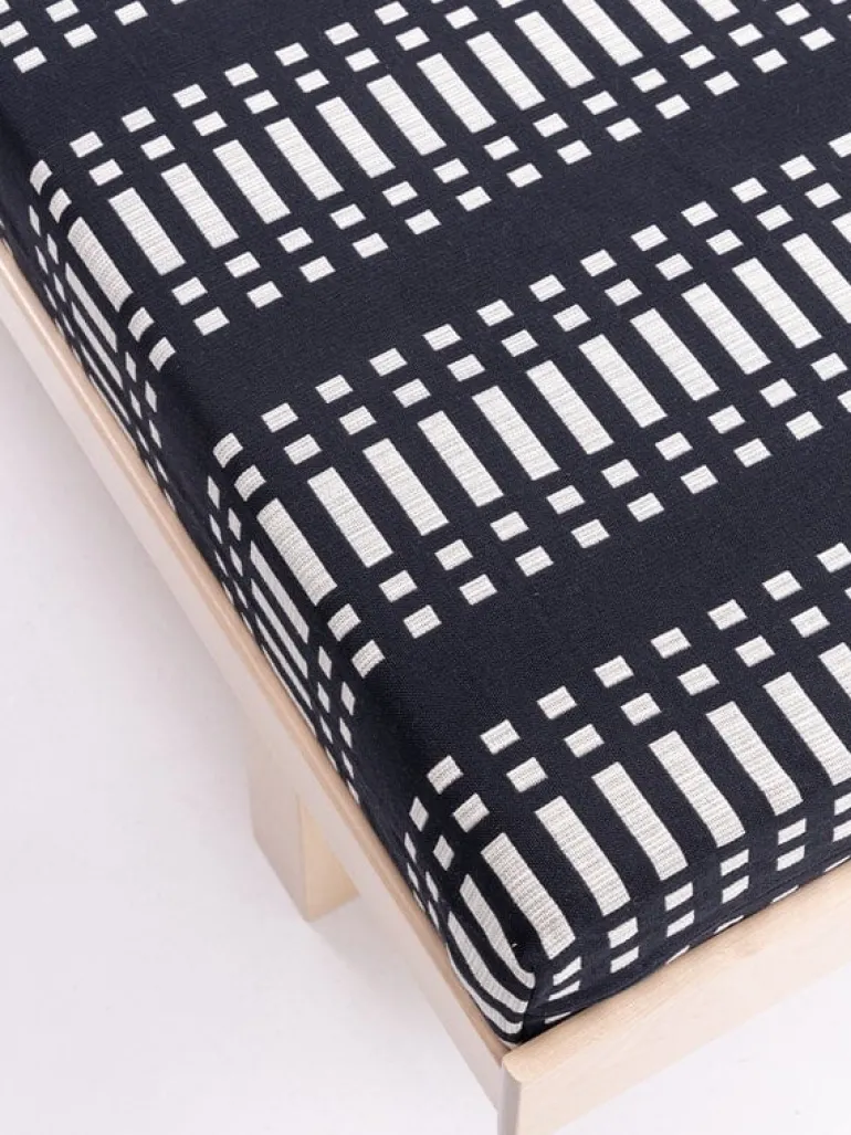Johanna Gullichsen Nereus mattress cover for Aalto day bed 710