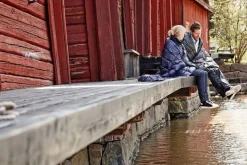 Joutsen Kulkuri throw, 130 x 190 cm, dark blue