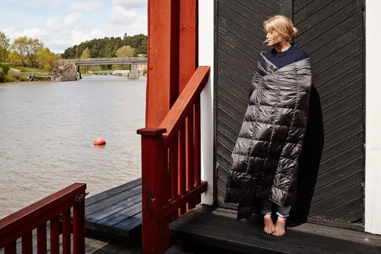 Joutsen Kulkuri throw, 130 x 190 cm, anthracite