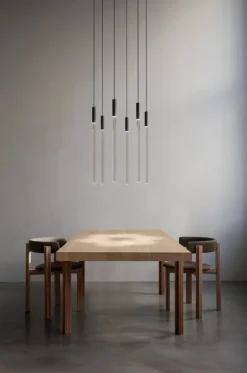 Karakter Plexi pendant light, 90 cm, black