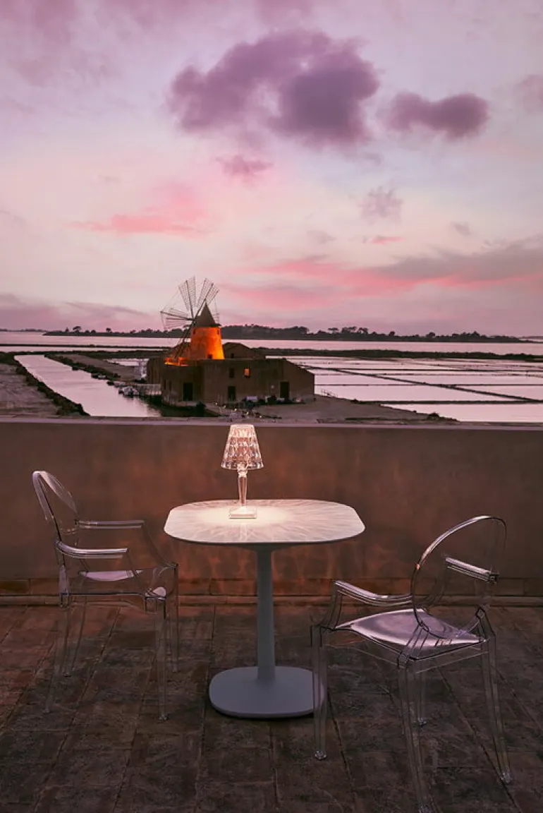 Kartell Battery lamp, clear