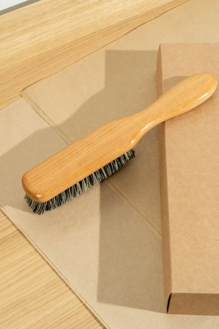 Kent Brushes Kent CC7 clothes brush, lacquered beech