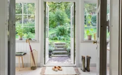 Korbo Umbrella Bin, brass