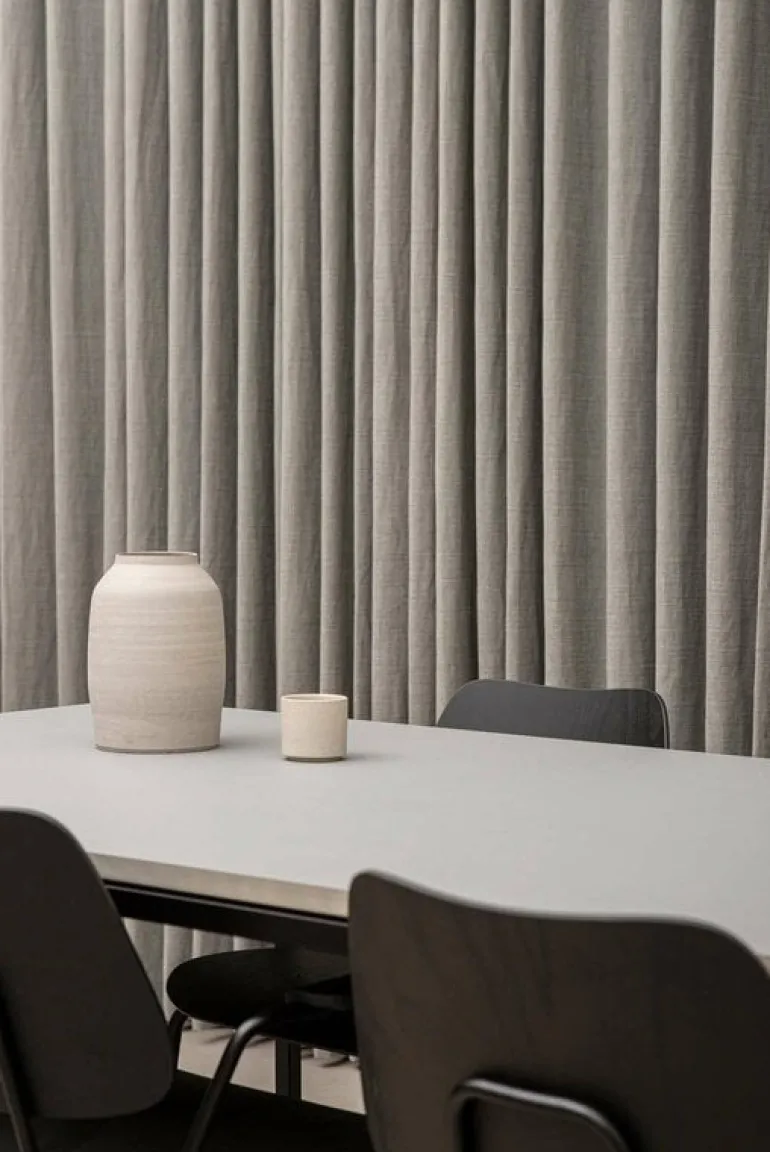 Labofa Heritage 11.1 chair, black oak - black