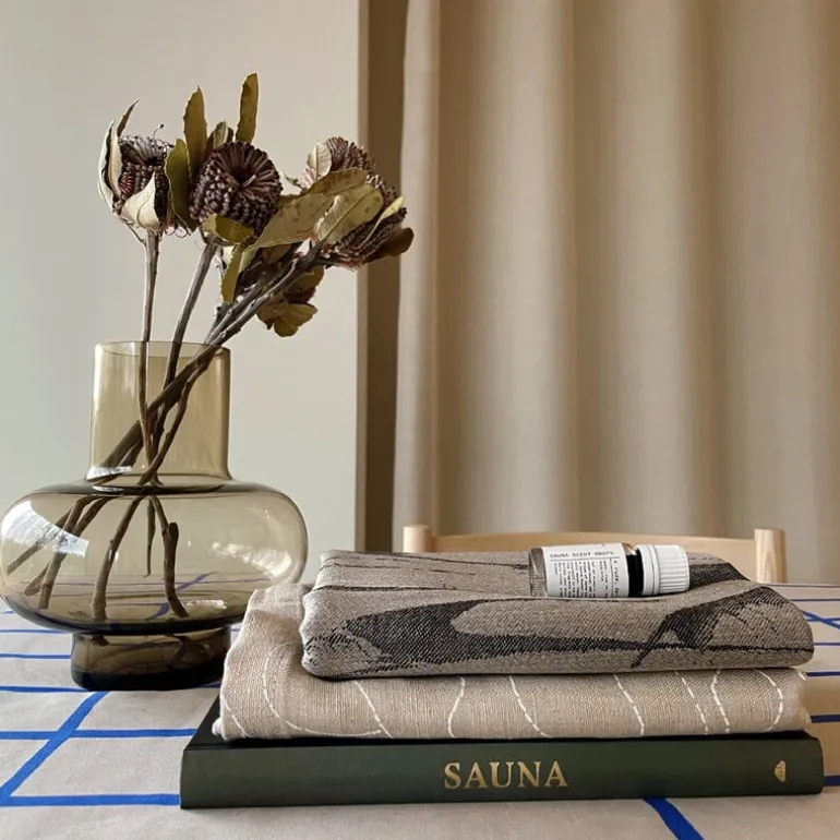 Lapuan Kankurit Aallokko sauna cover, 46 x 150 cm, linen - black