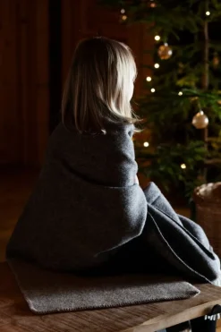 Lapuan Kankurit Arvo pocket shawl, 60 x 180 cm, white - mottled grey