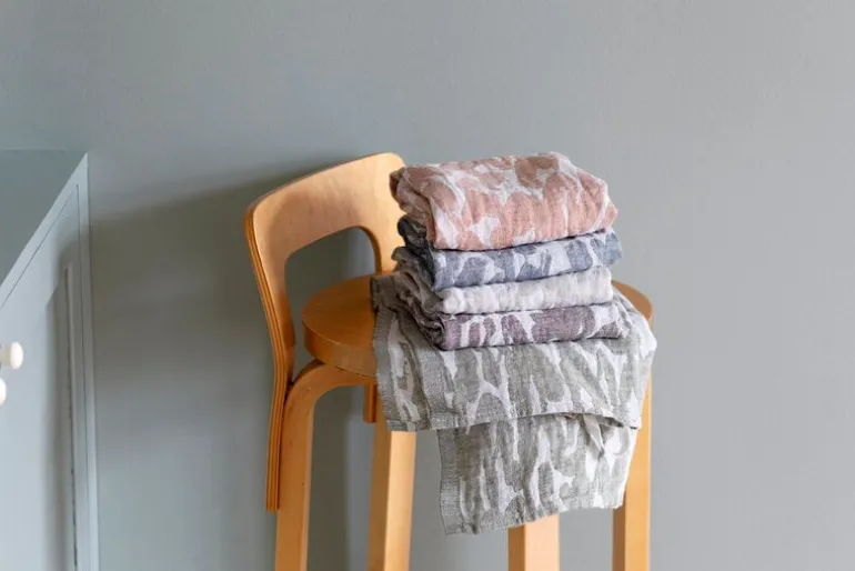 Lapuan Kankurit Jäkälä sauna cover, 46 x 150 cm, white - cinnamon