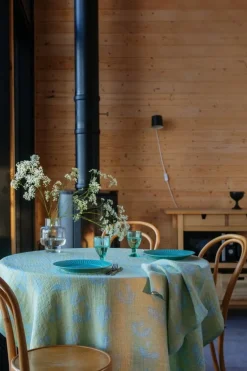 Lapuan Kankurit Kesäkukka table cloth/throw, lime - light blue