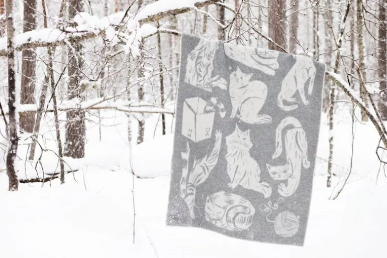 Lapuan Kankurit Kissanpäivät blanket, grey - white