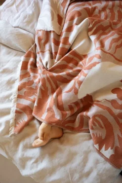 Lapuan Kankurit Kuutamo blanket, beige - cinnamon