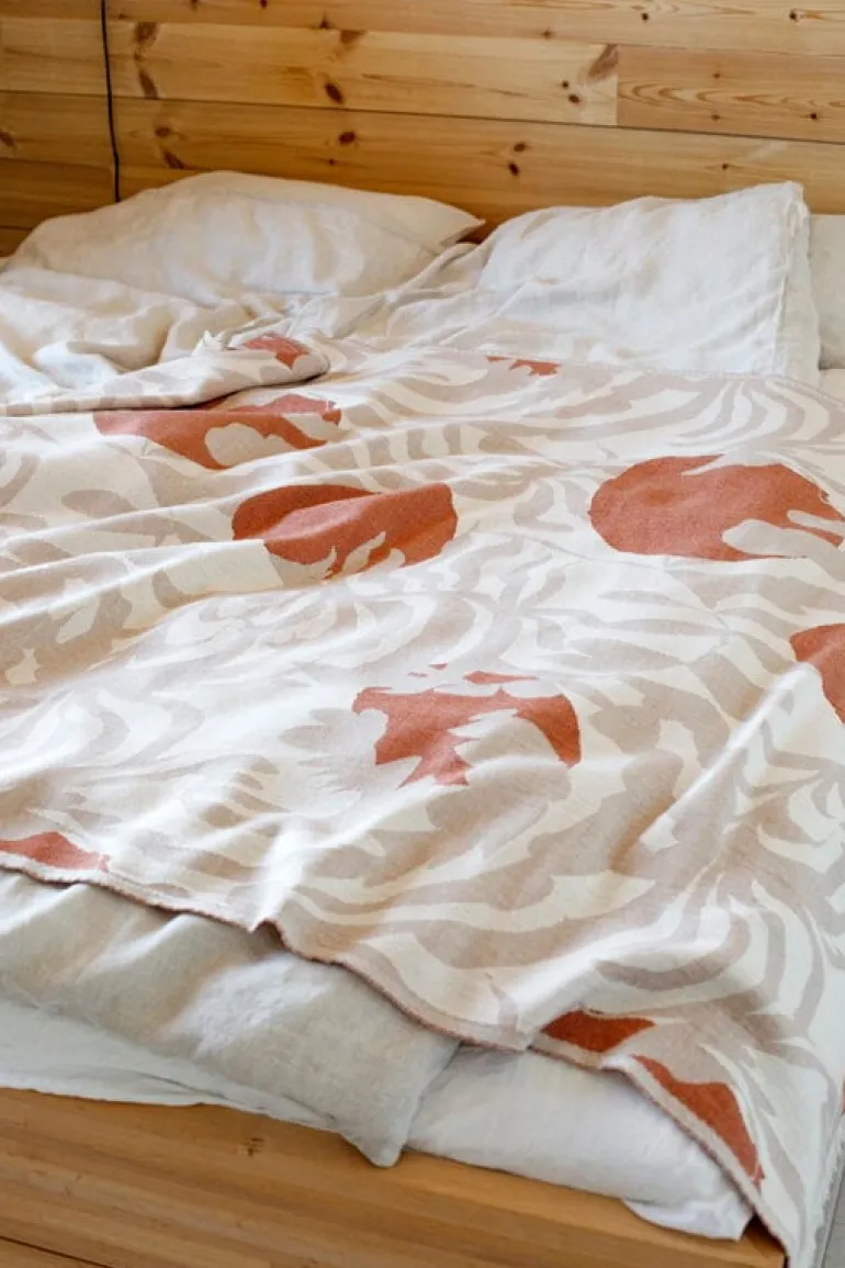 Lapuan Kankurit Kuutamo blanket, beige - cinnamon