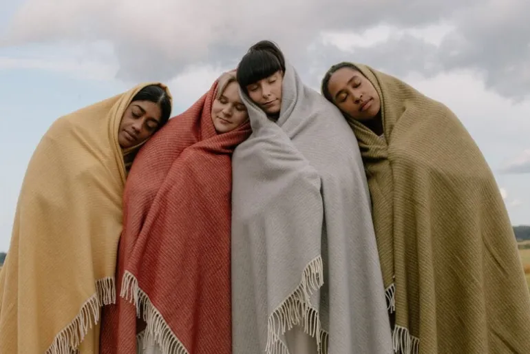 Lapuan Kankurit Lepo blanket, 135 x 180 cm, white - ochre