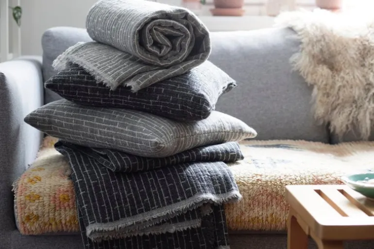 Lapuan Kankurit Metsä blanket, light grey