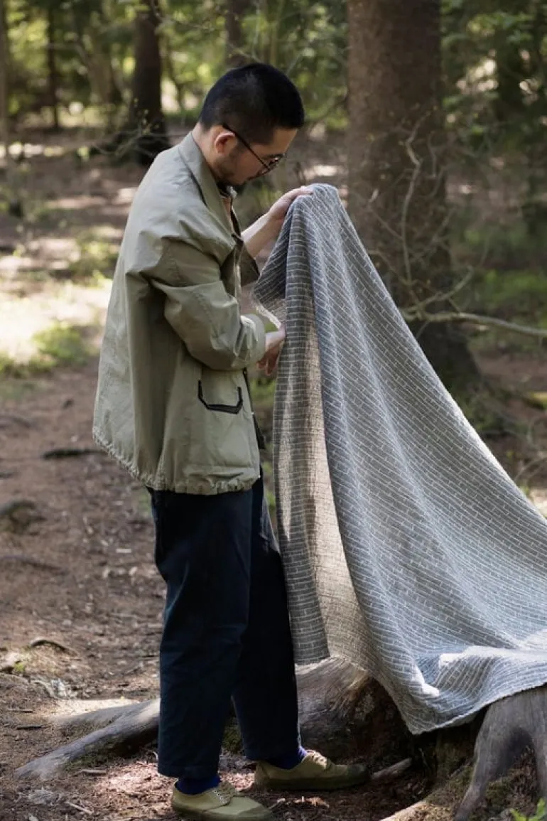 Lapuan Kankurit Metsä blanket, light grey