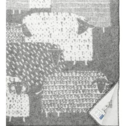 Lapuan Kankurit Päkäpäät blanket, grey - white