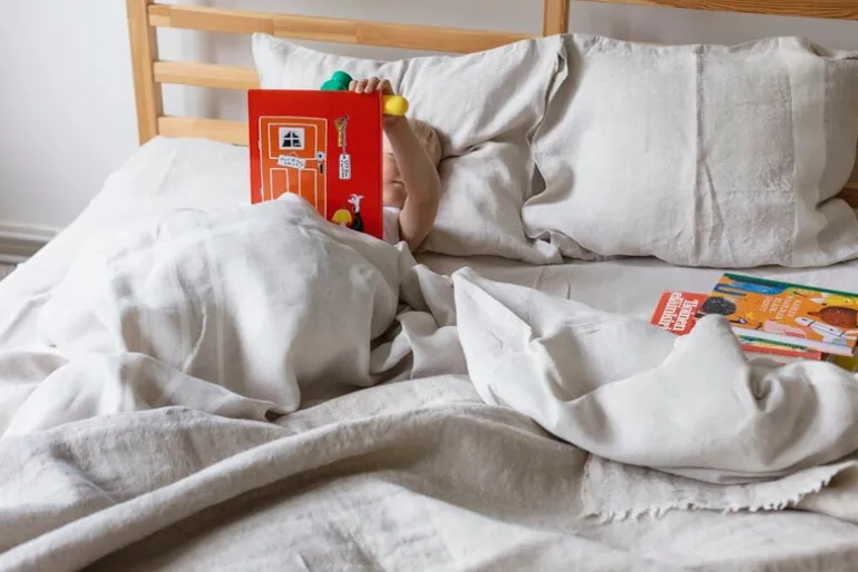 Lapuan Kankurit Rauha blanket, 13 x 180 cm, white - beige