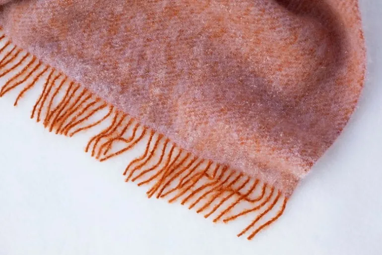 Lapuan Kankurit Revontuli mohair blanket, rust - rose