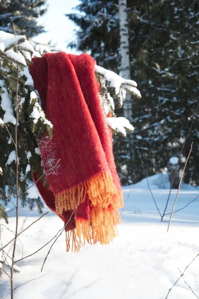 Lapuan Kankurit Revontuli mohair blanket, rust - bordeaux