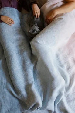 Lapuan Kankurit Saari table cloth/throw, 145 x 200 cm, rose - blue