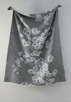 Lapuan Kankurit Saimaannorppa blanket