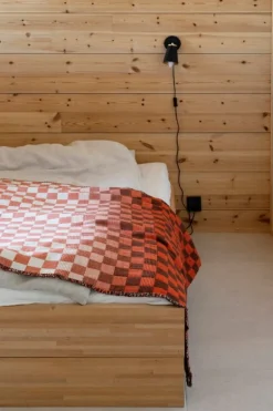 Lapuan Kankurit Shakki throw, green - red - white