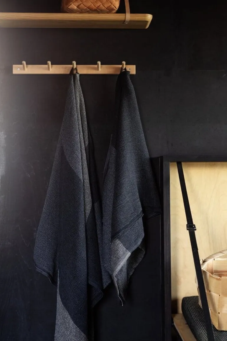 Lapuan Kankurit Terva giant towel, black - multi - grey