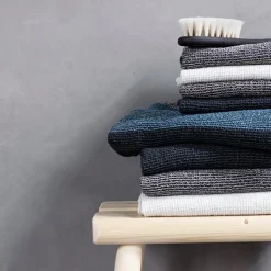 Lapuan Kankurit Terva hand towel, white - linen