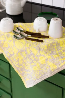 Lapuan Kankurit Villiyrtit hand towel, yellow - linen