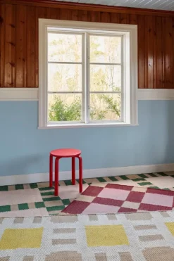 LAYERED Evelina Kroon Korean Chives jute rug