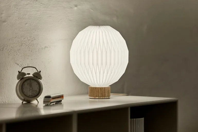 Le Klint 375S table lamp