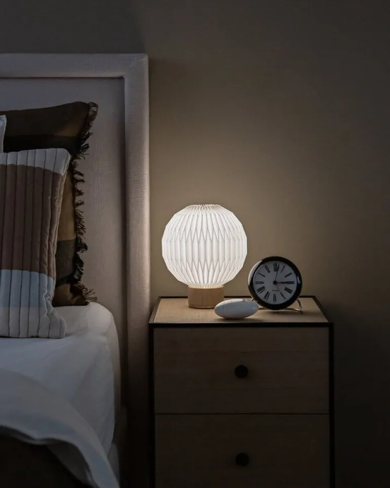 Le Klint 375XS table lamp