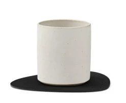 Lind DNA Curve glass mat, black Serene leather