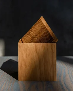 Lokal Helsinki Pino box, medium, oak