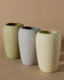 Lokal Helsinki Silmu vase, light yellow